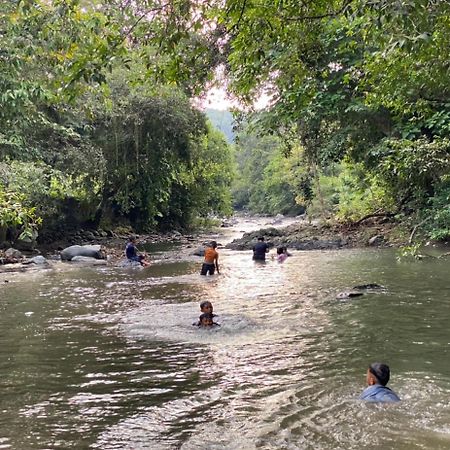 Hakata Lejja Near Natural Hot Spring Batu-Batu Экстерьер фото